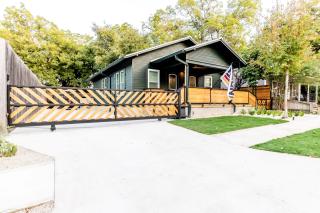 Best Location in Downtown NB - Golf Cart Included - New Braunfels - 5