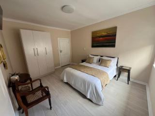 Minak Guest House Bellville - 0