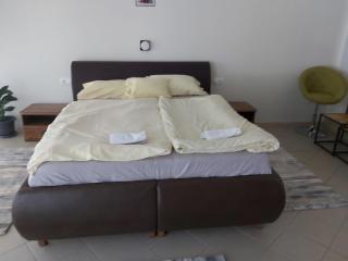 Hullám Apartman - Gyenesdiás - 1