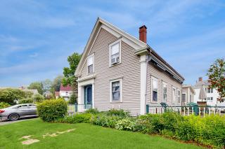 1855 Captain Shute's Harbor House - Searsport - 0