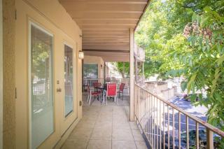 Waterwheel Hideaway - Cozy Condo for 6 with Resort-style Amenities - New Braunfels - 5