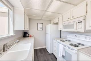 Lovely 2 bedroom Condo in Quiet Location - Fresno - 4