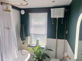 Historic Seaside Cottage - Sleeps 5 & Pets Ok - Morecambe - 4