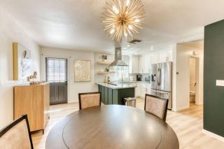 Sunny 3BR Fresno Haven with Pool - 5