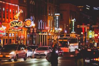 Two Condos on Music Row that Sleeps 14 with POOL and Parking - 6