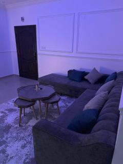 شقق فاخرة بحي الروضة مع سينما بغرفة النوم - 4