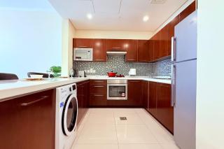 Seaview Grey 1Bedroom 75 inch SmartTV - Manama - 6