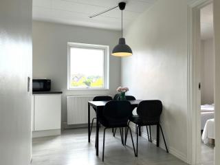 Spacious Apartment for 4 - Aalborg - 4