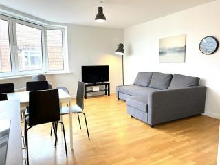 Central and Spacious Apartment for 7 in Vestbyen - Aalborg - 0