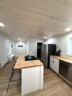 Sea La Vie in Eastport - 5