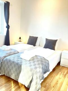Spacious Apartment for 6 - 2