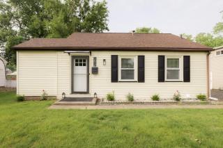 The Minimalist Escape - Modern 1BD in the Heights - Peoria Heights - 9