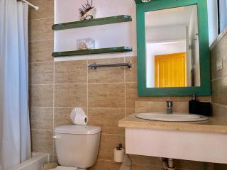 Cadaques Caribe 2BR Apt Free Wifi and Parking - Bayahibe - 9