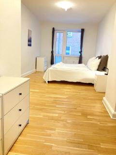 Central and Spacious Apartment for 6 in Vestbyen - Aalborg - 2