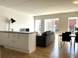 Spacious Apartment for 8 in Eternitten - Aalborg - 0