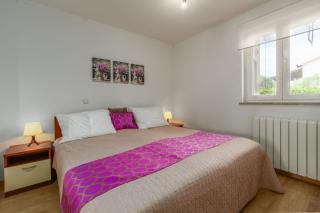 Ferienwohnung Pineta 3 in Strandnähe mit privatem Parkplatz - Poreč - 2