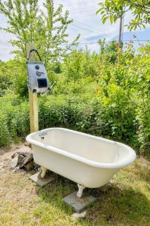 Farm Stay Yurt - 7 min St Albans - - 9