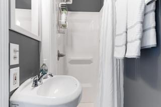 Cute Apartment in the Heart of Winooski - 2