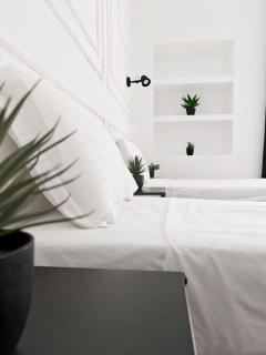 Cosy Room 8 - Pietà - 3