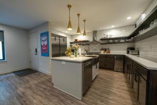 Affordable Modern Suite in A2 - Ann Arbor - 9