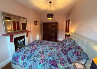 Delightful Georgian terrace house - Millbrook - 1