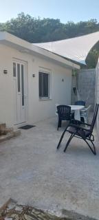 White apartment - Sutomore - 6