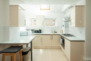Super 2BD Maisonette in Queens Park, Maida Vale - Londra - 8