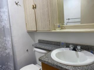 Apto para 3 A pasos del Downtown y Playa Veleros - Pampatar - 6
