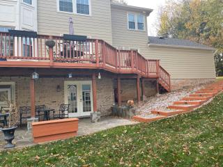 Spacious Light & Bright Private Apartment - Great Falls - 1
