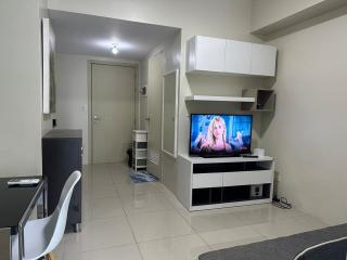 Bright & Cozy 1 BR in Jazz Residences Tower B - Manila - 8