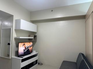 Bright & Cozy 1 BR in Jazz Residences Tower B - Manila - 4