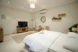 Studio with Private Entrance - 8A - Riyad - 4