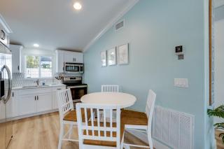 Steps to the Beach, Modern Beach Bungalow - 3