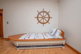 Family Friendly Lakefront with Private Dock Fire Pit Near Marinas - La Follette - 1