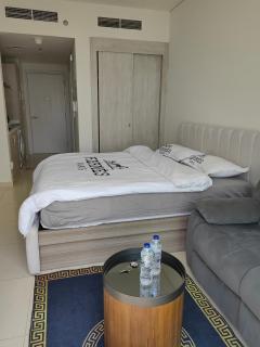 7 palm jumeirah West Beach - 1
