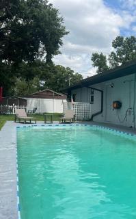 Poolside Heaven Near Clearwater Beach - 9