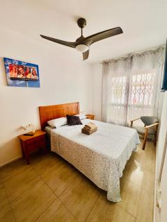 Apartamento con patio grande y barbacoa! - Torrevieja - 3