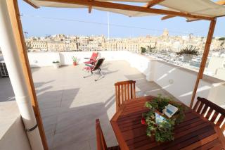 Seaside Independent Townhouse with Lift & Free Parking - Senglea - 7