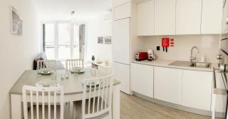 Casa Luminosa - 160m to the beach, located in the Historical Center of Sesimbra - Sesimbra - 9