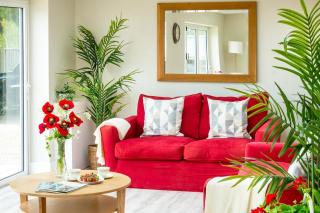 Croft House Sleeps 10 Country Views nr Salisbury - Winterbourne Dauntsey - 0