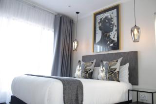Stunning 2 bed Apartment near Monte Casino - Sandton - 8