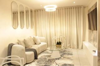 Stunning 2 bed Apartment near Monte Casino - Sandton - 6
