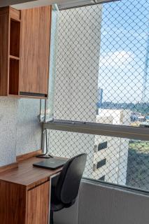 Gleba impecável, sacada envidraçada, ar, lava-seca - Londrina - 0