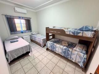 Casa p/ 11 hóspedes - 900m do Parque de Exposições - 3