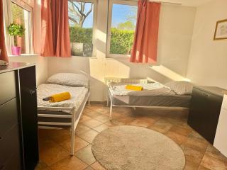 Studio Apartment with Easy Access & Parking - Wenen - 6