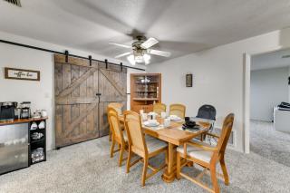 7 Mi to Siesta Beach Home with Furnished Patio! - Sarasota - 4