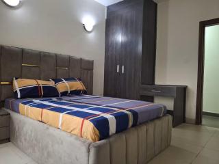 Lagos Gem - Opebi, Ikeja - Ikeja - 8