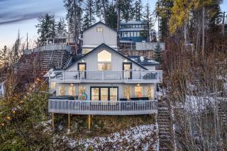 Huvila Haven Lake Front Home with Dock and Hot Tub - - 7