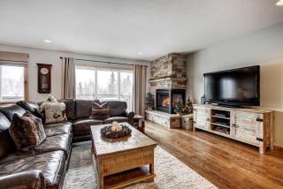 River Park Townhome 55B by Ski Country Resorts - 8
