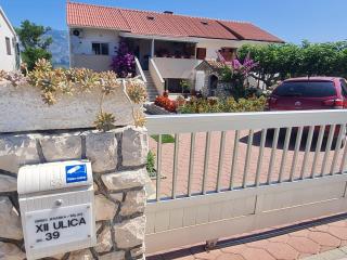 Apartman "Flower Garden" - Ražanac - 8